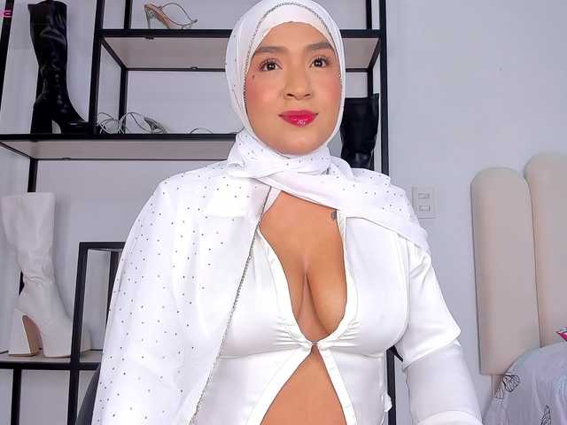 Amira-zahra live webcam show