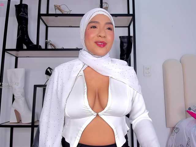Amira-zahra live cam on BongaCams