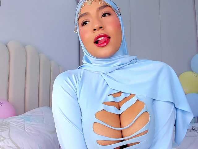 Amira-zahra's BongaCams show and profile