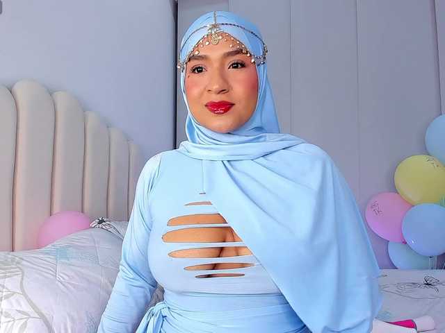 Amira-zahra's BongaCams show and profile