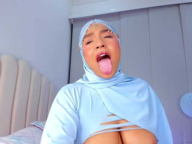 Amira-zahra's BongaCams show and profile