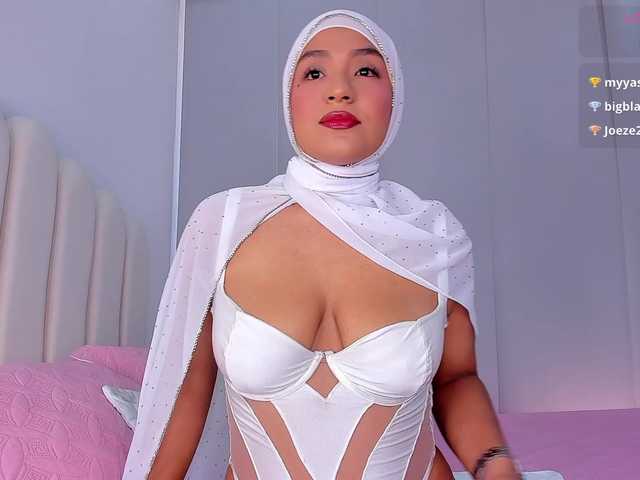 Amira-zahra live cam on BongaCams