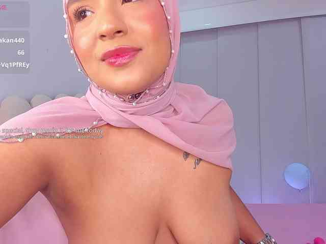 Modelo: Amira-zahra