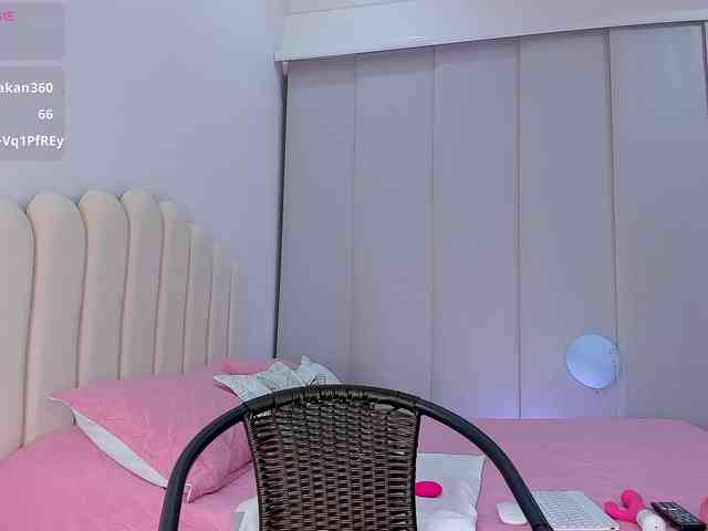 Amira-zahra Live Webcam on BongaCams
