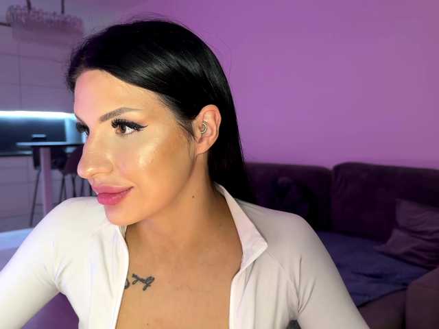 AuraXO live cam