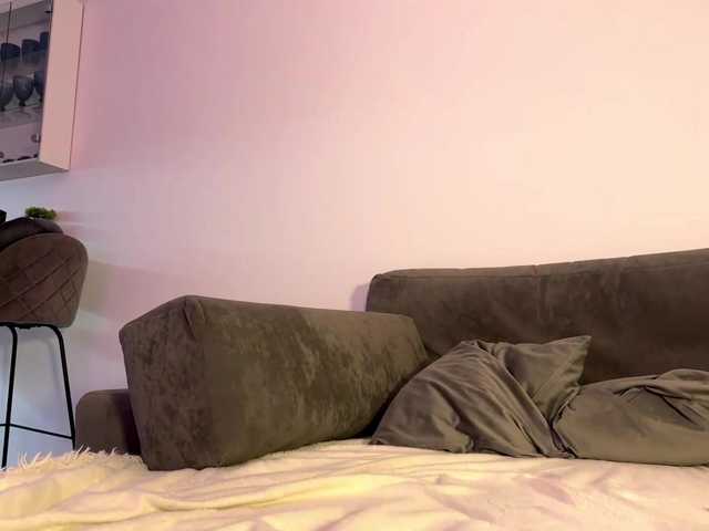 AuraXO live webcam show
