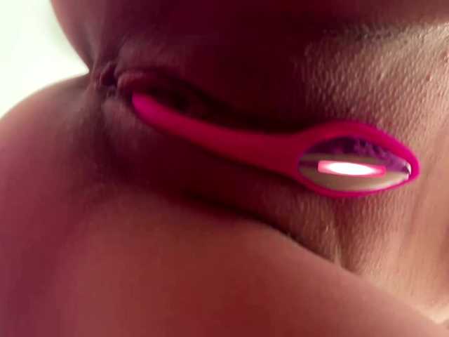 AuraXO live cam