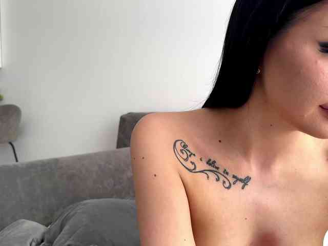 AuraXO webcam