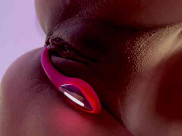 AuraXO Sex Cam Show