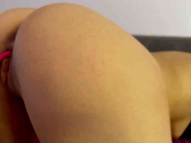 AuraXO Sex Cam Show