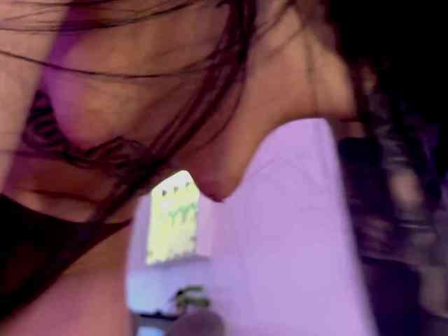 AuraXO Sex Cam Show