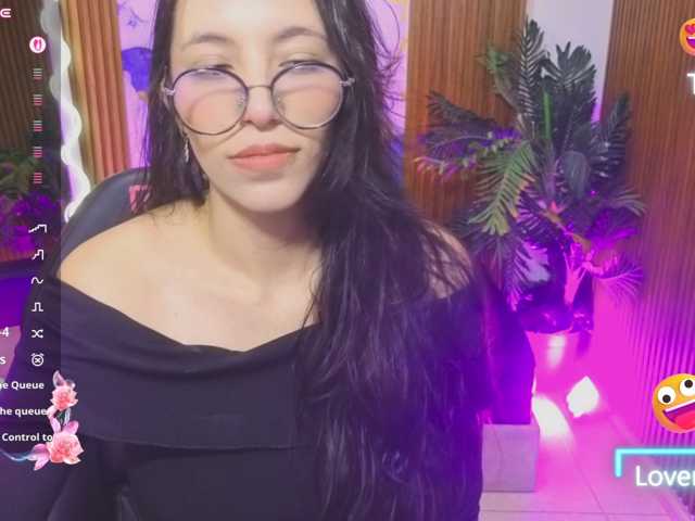 le modèle Athenaa-tay est en webcam porno dans un show sur le site bongacams, il possède les tags suivants: Latino/Hispanic,Brunette,Trimmed