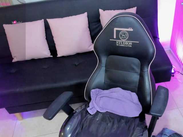 Athenaa-tay live cam on BongaCams