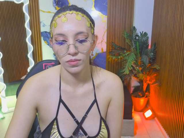 Athenaa-tay live cam on BongaCams