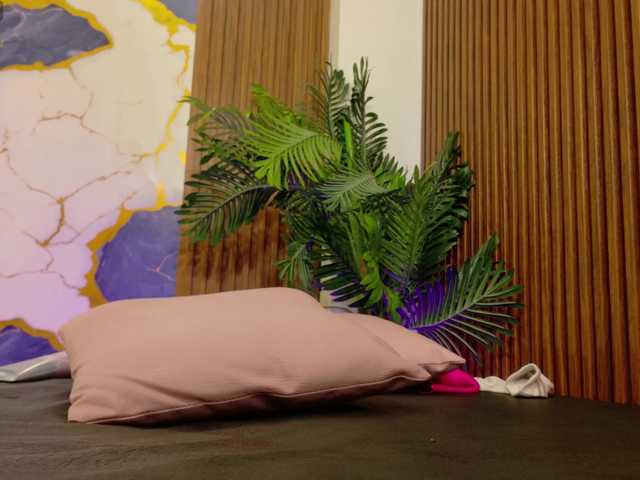 Athenaa-tay live webcam show