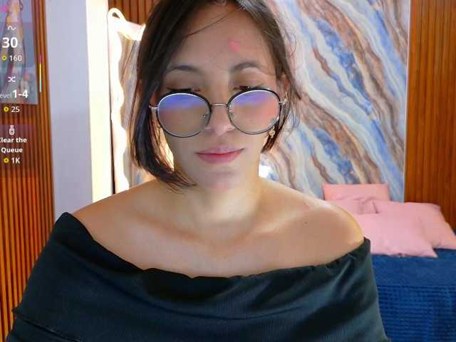 Athenaa-tay live cam on BongaCams