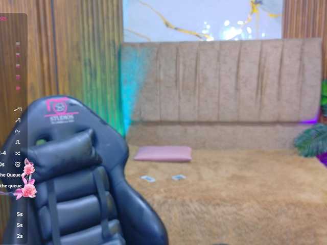 Athenaa-tay live cam on BongaCams