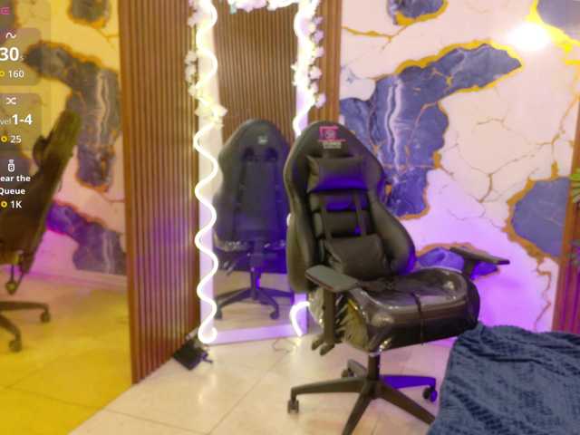 Athenaa-tay live webcam show