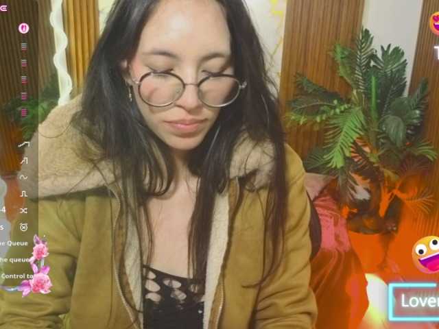 Athenaa-tay live cam on BongaCams