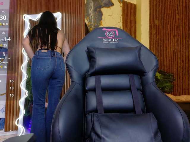 Athenaa-tay live cam on BongaCams