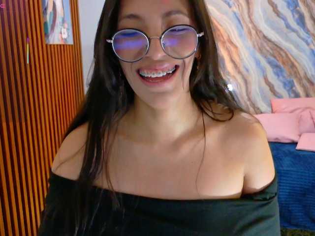Athenaa-tay live cam on BongaCams