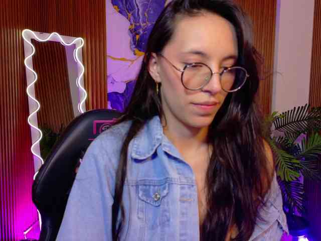 Modelo: Athenaa-tay