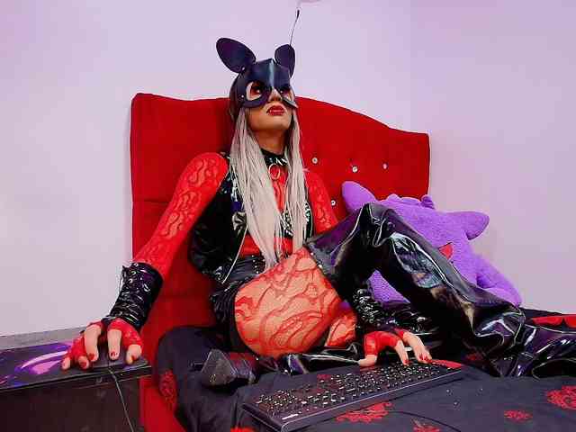 Mistress-21cm Sex Cam Show