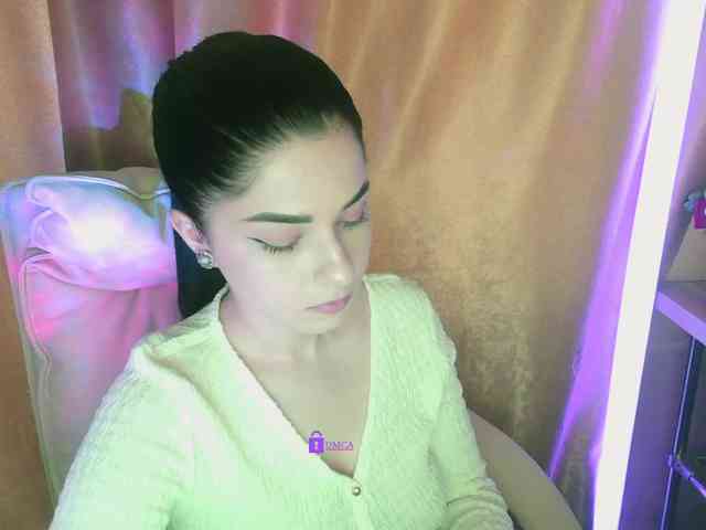 Vishnyaaaa webcam