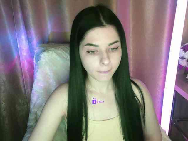 Vishnyaaaa webcam