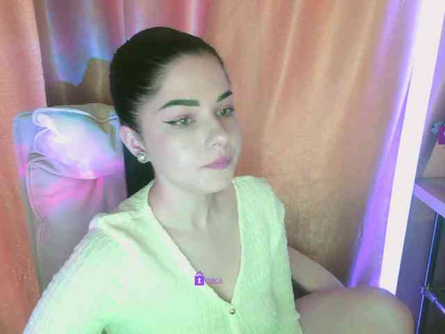 Vishnyaaaa webcam