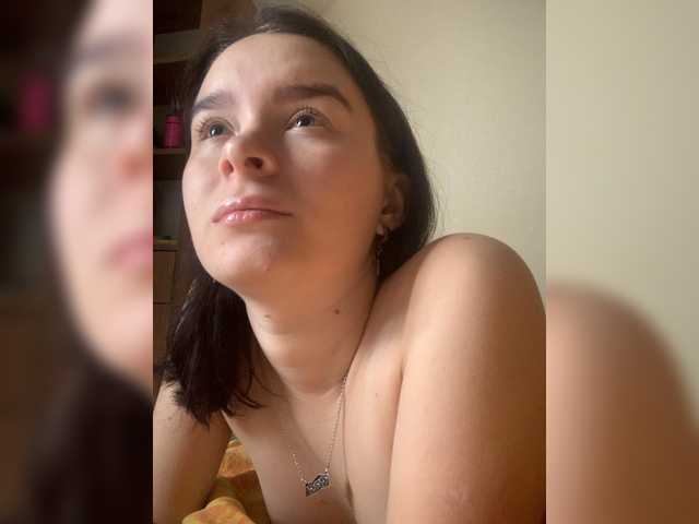 Monika-krasotaya live webcam show