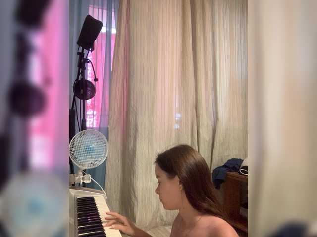 Monika-krasotaya live cam on BongaCams