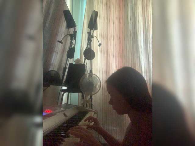 Monika-krasotaya live cam on BongaCams