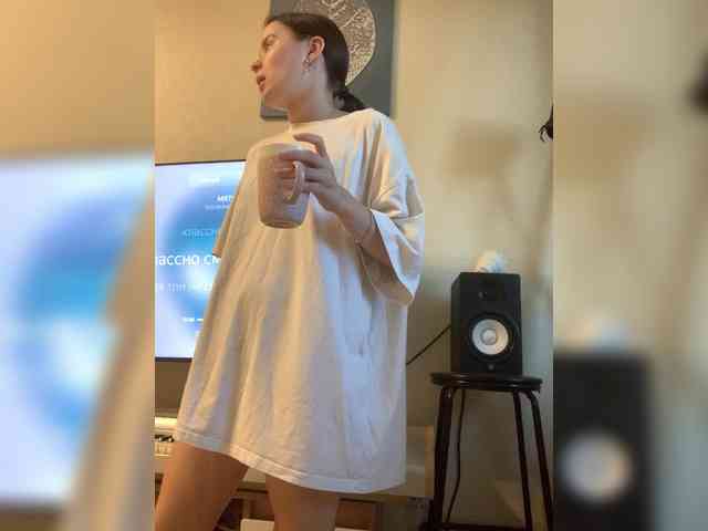 Monika-krasotaya webcam