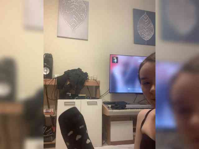 Monika-krasotaya webcam