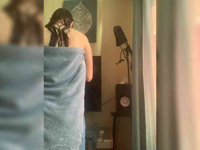 Monika-krasotaya webcam