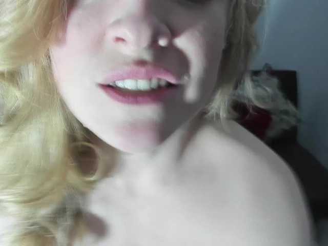 AliceC4t01 live cam on BongaCams