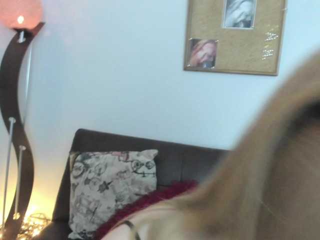 AliceC4t01 live cam