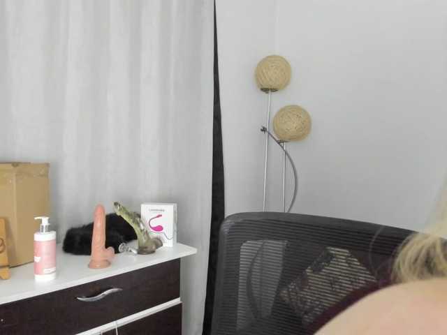 AliceC4t01 live cam on BongaCams