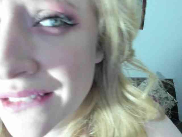 AliceC4t01 webcam
