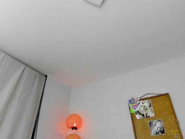 alicec4t01's live room