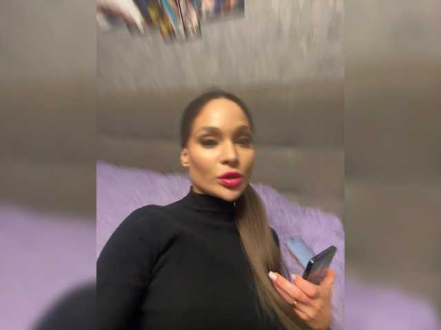 Kriska777 live cam on BongaCams