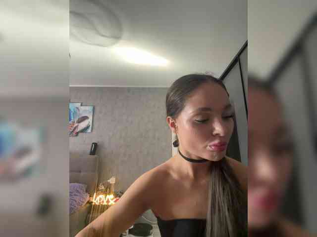 Kriska777 Sex Cam Show
