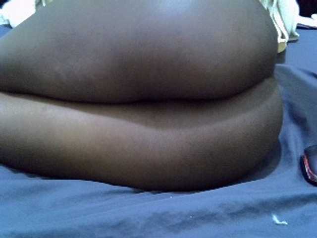veebouset live cam on BongaCams