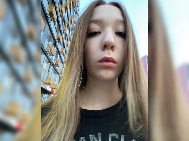 sashhhkino live cam on BongaCams