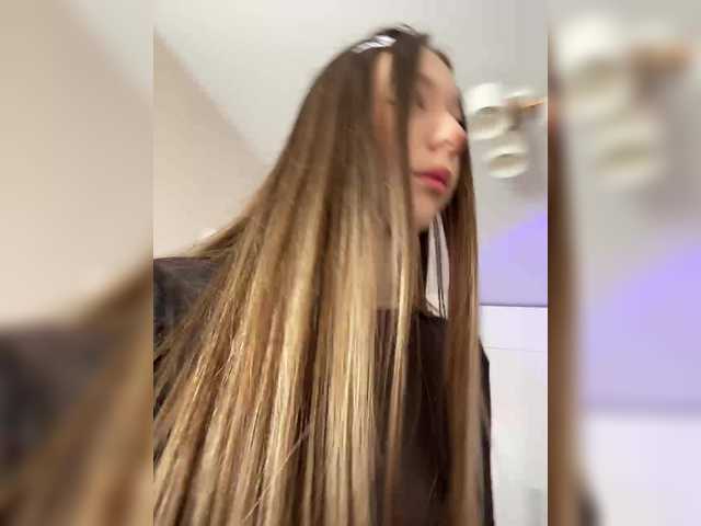 sashhhkino live cam on BongaCams