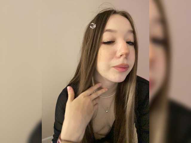 sashhhkino live cam on BongaCams