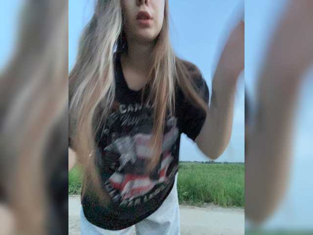Live трансляция sashhhkino - Runet.cam