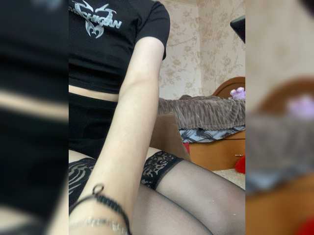 sashhhkino's BongaCams show and profile