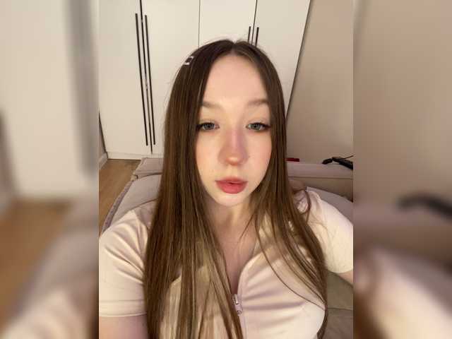 sashhhkino live cam preview